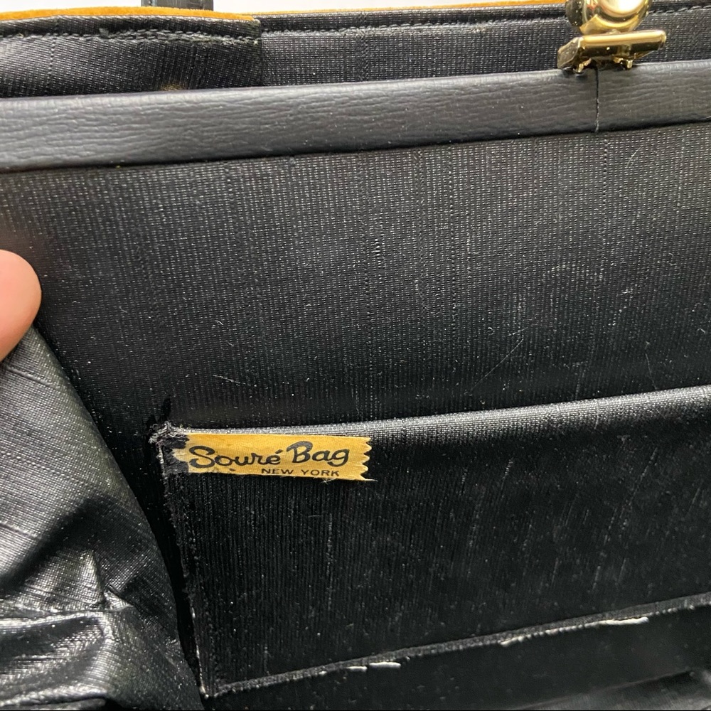 Vintage Velvet Mushroom Embroidered Purse - Picture 12 of 14